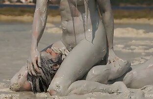 XXX प्रकाश धारीदार सेक्सी फिल्म हिंदी में फुल एचडी बास पर एक घर पार्टी